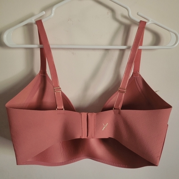 Knix woman wing contour wireless T shirt bra,size‎ 7+ - Picture 4 of 15